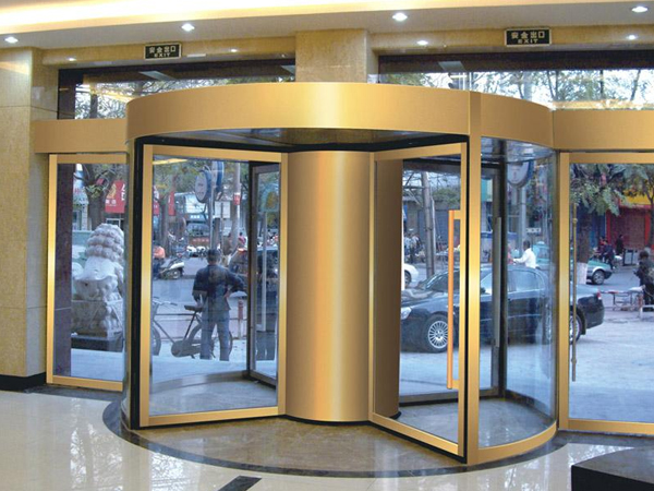四翼旋轉門